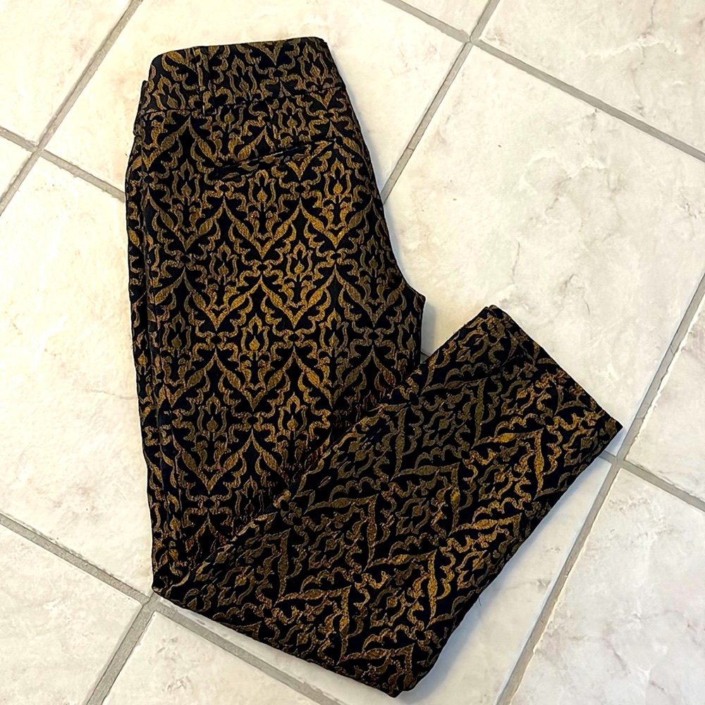 Christmas, Holiday Loft Marisa ankle size 0 pants - black and gold cropped